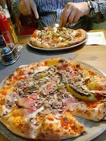 Pizza Tonno E Cipolla